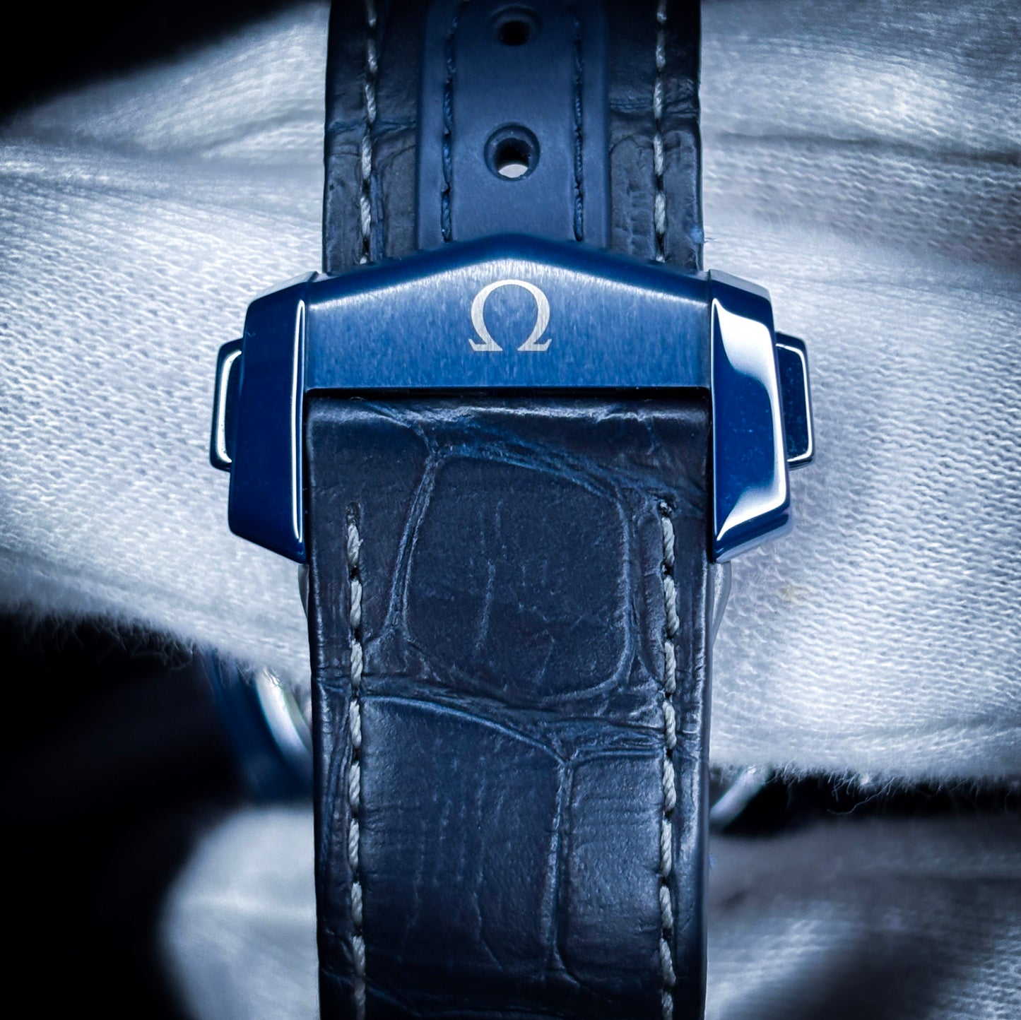 Omega Speedmaster Moonwatch "Blue Side of the Moon" - Ref # 304.93.44.52.03.001