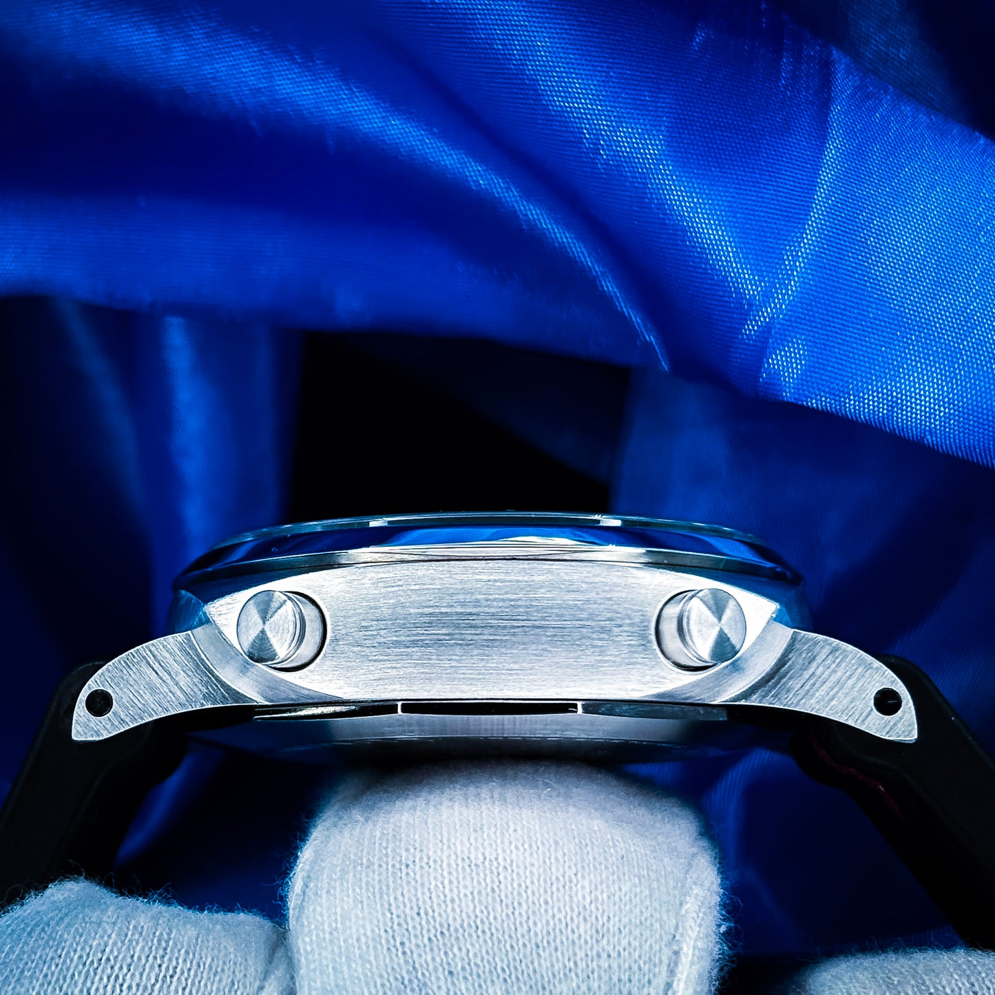 Panerai Luna Rossa 44mm - Ref # PAM01303