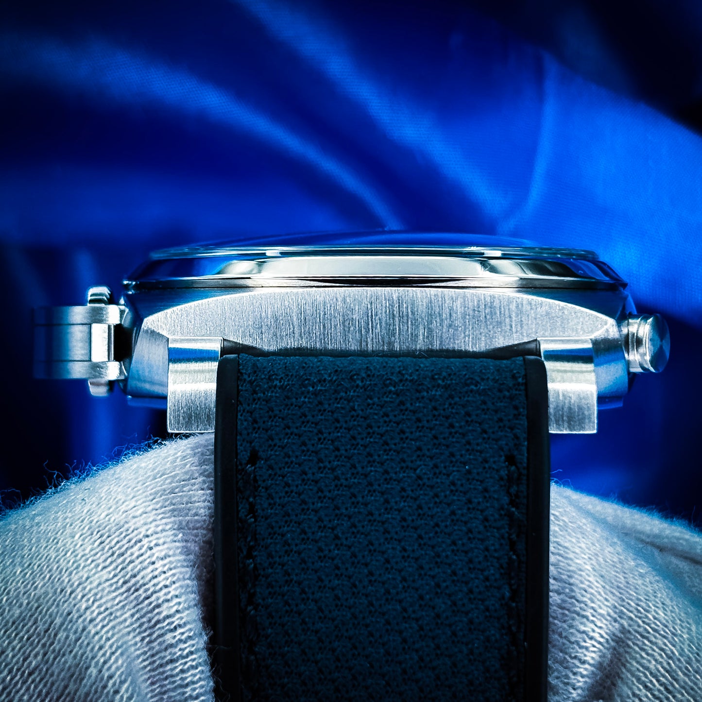 Panerai Luna Rossa 44mm - Ref # PAM01303