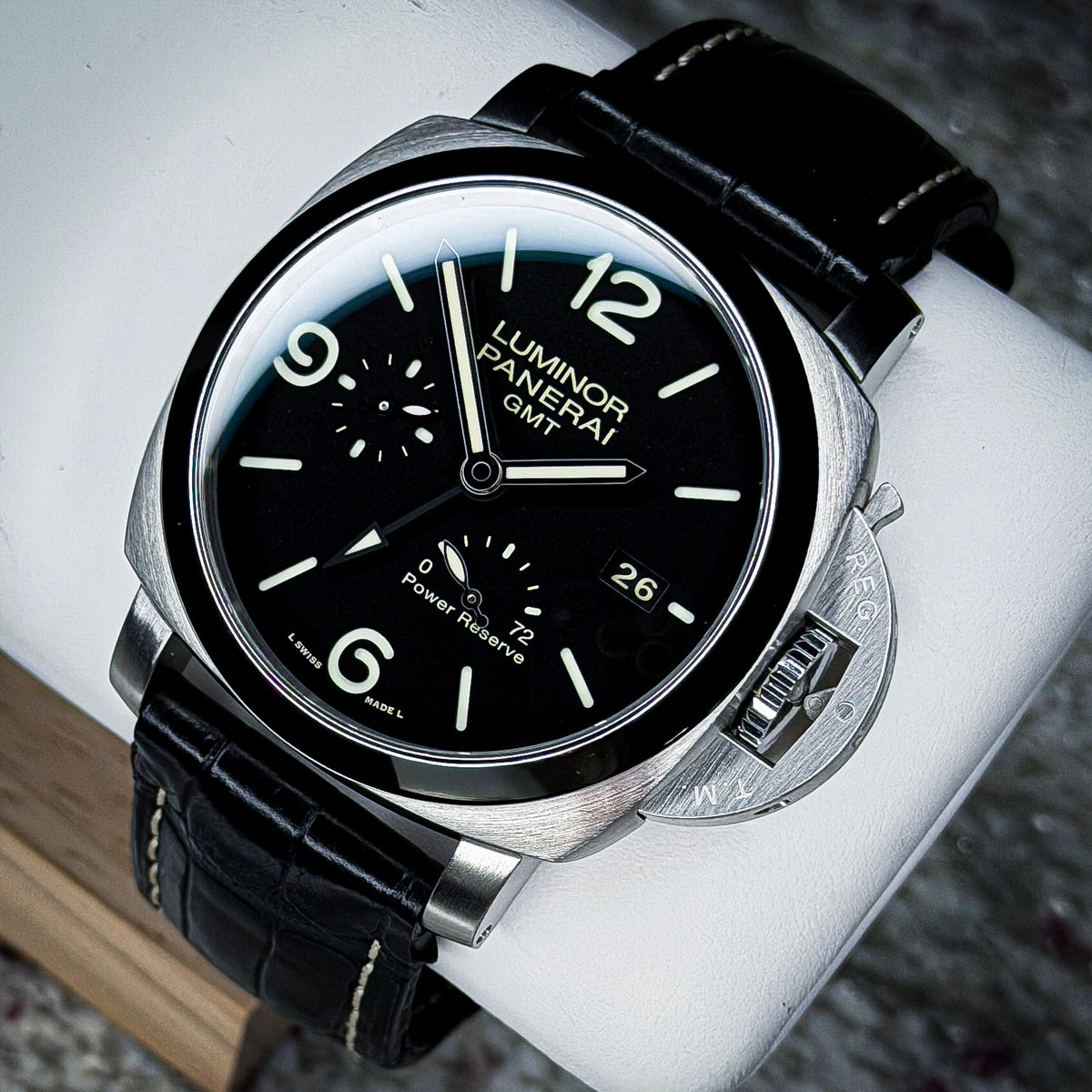 Panerai Luminor 1950 3 day GMT PAM00321