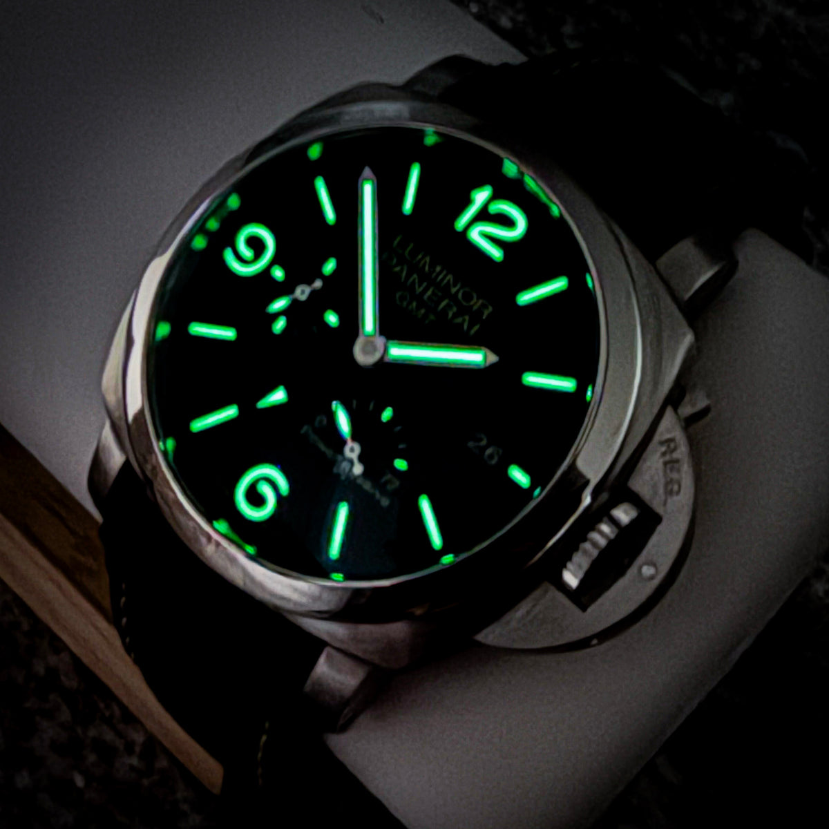 Panerai Luminor 1950 3 day GMT PAM00321