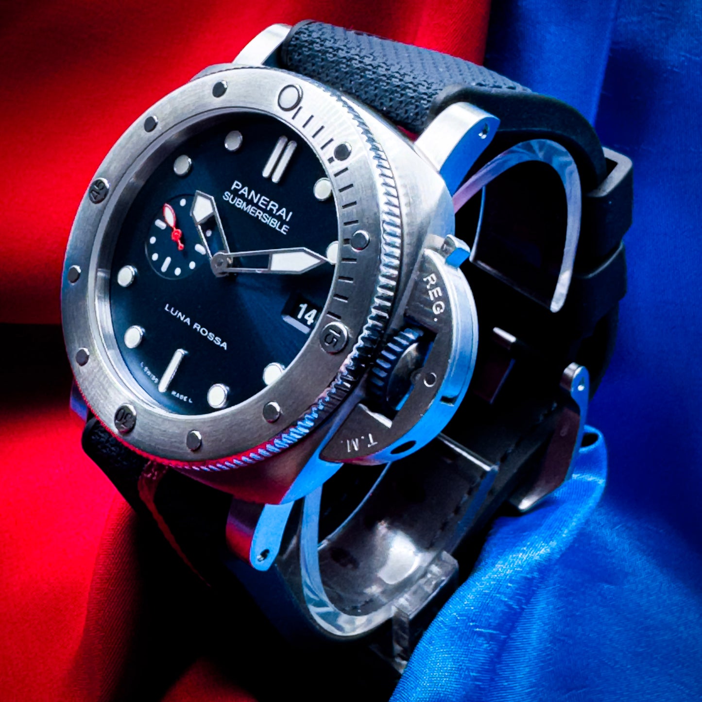 Panerai Luna Rossa 44mm - Ref # PAM01391