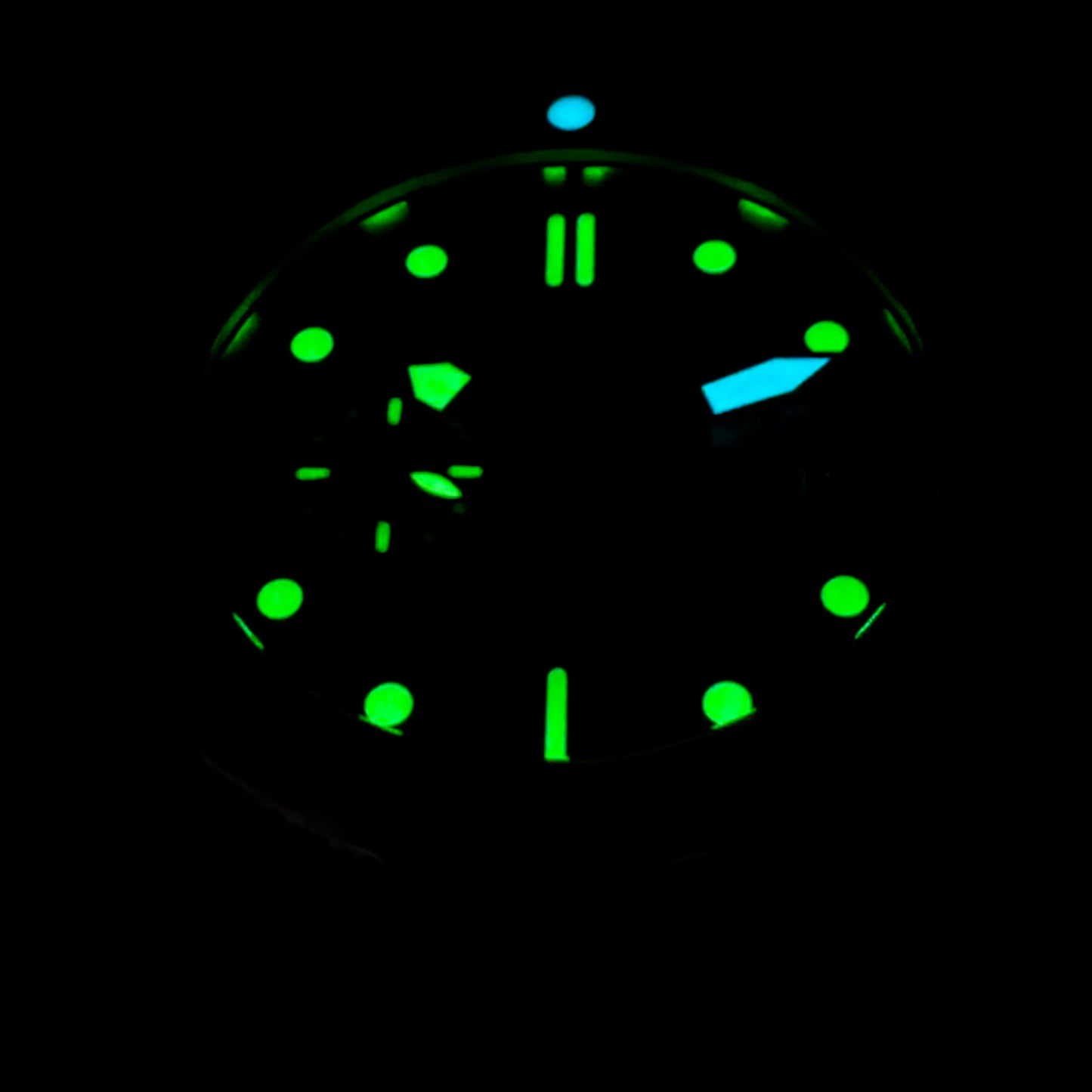 Panerai Luna Rossa 44mm - Ref # PAM01391