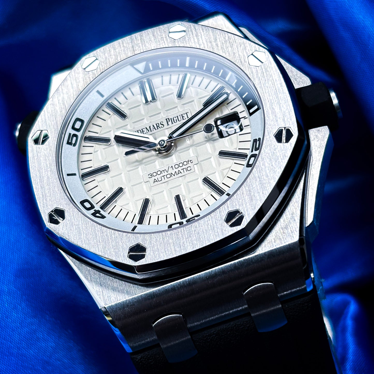 Audemars Piguet Royal Oak Offshore Diver – Ref. 15710ST.OO.A002CA.02