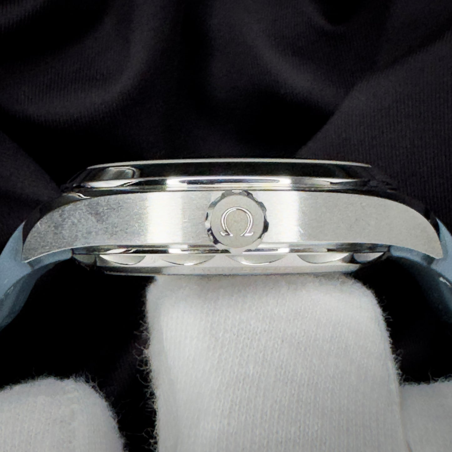 Omega Seamaster Aqua Terra 150M Small Seconds – Ref # 220.12.41.21.03.005