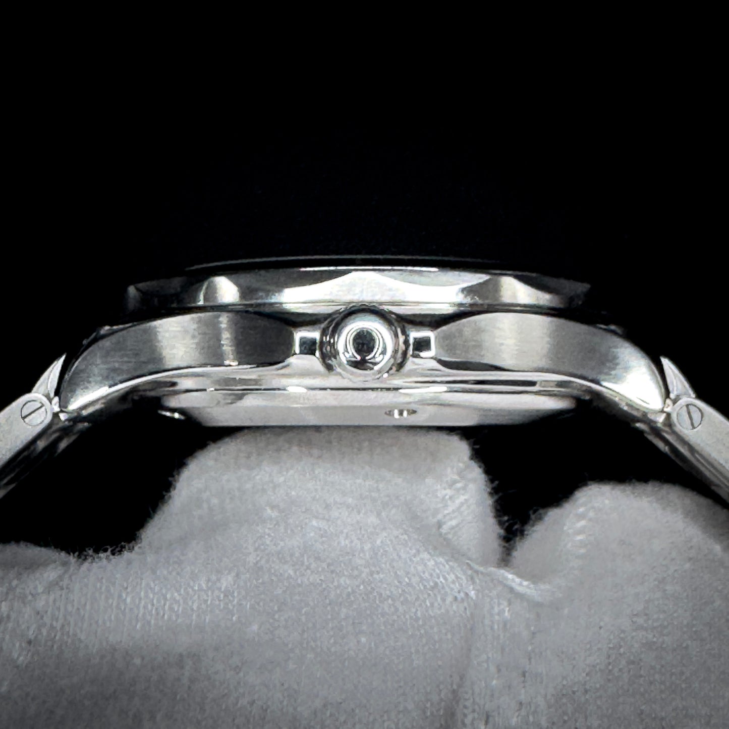 Omega Seamaster 300m Diver - Ref # 212.30.41.20.01.003