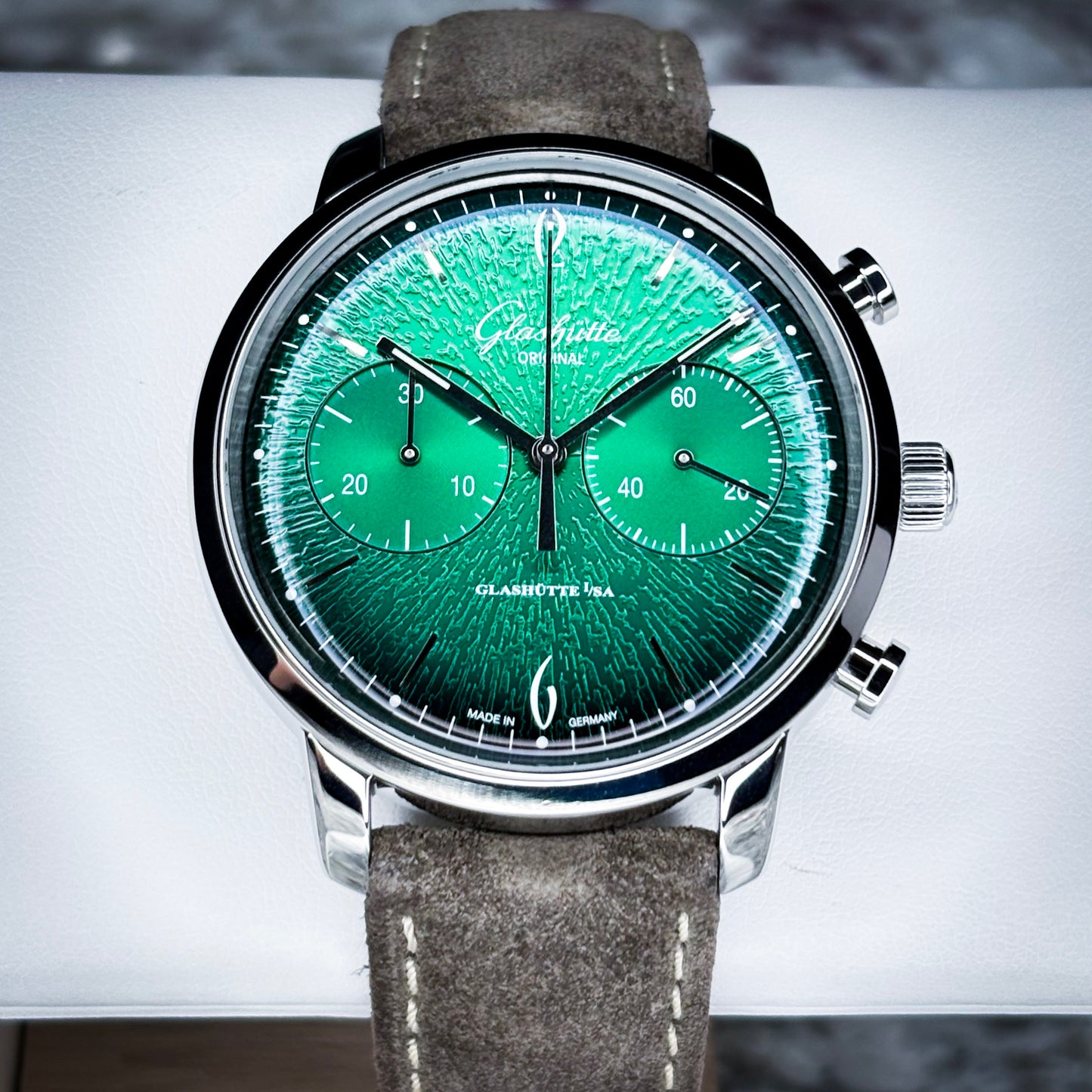 Glashütte Originals Sixties Chronograph Annual Edition Green Dial Ref # 1-39-34-05-22-04