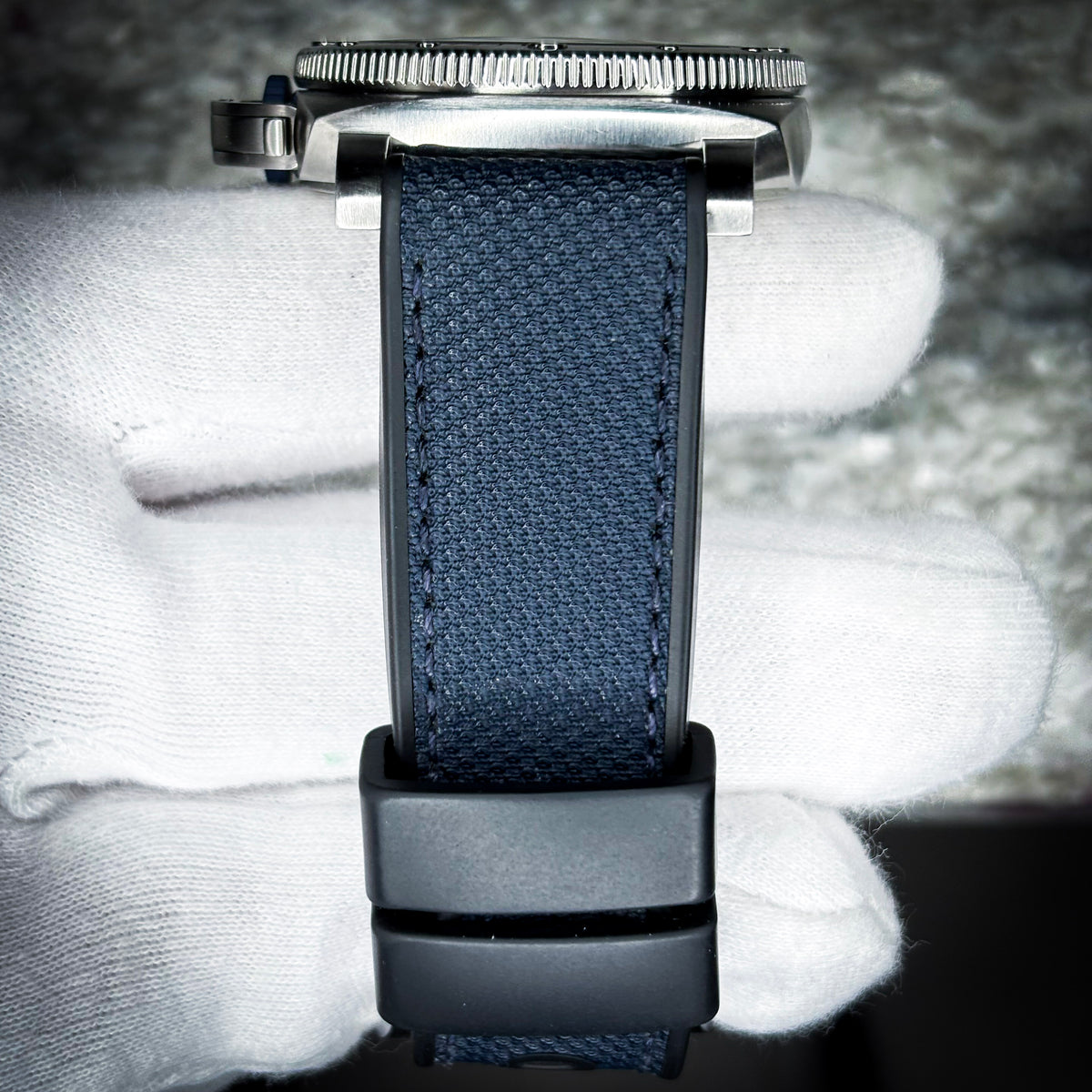 Panerai Submersible Luna Rossa PAM01379