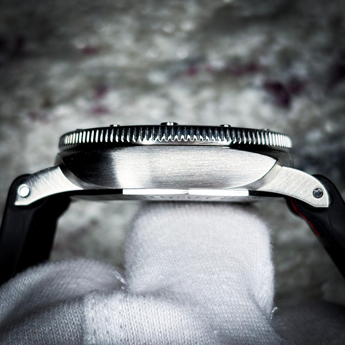 Panerai Submersible Luna Rossa PAM01379